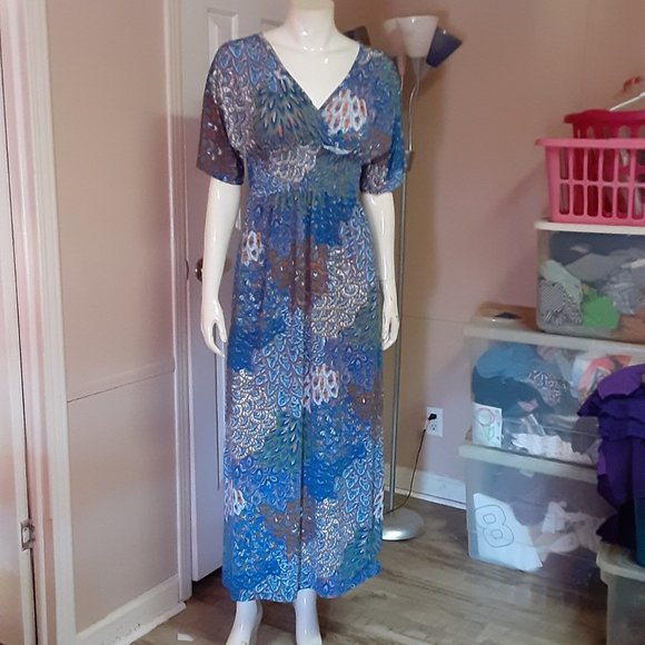 5th & Love Dresses & Skirts - 5th & Love Peacock Print Maxi